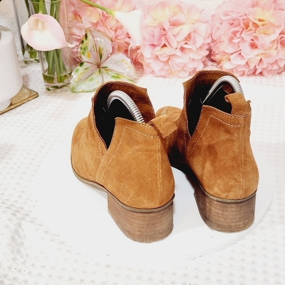 COCONUTS By Matisse Caruso Brown Suede Leather Boots Size 7.5M - Picture 3 of 9